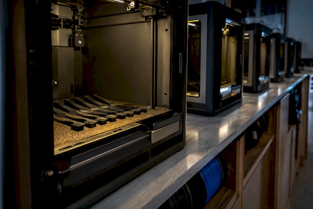 FDM printers producing heat-resistant test parts