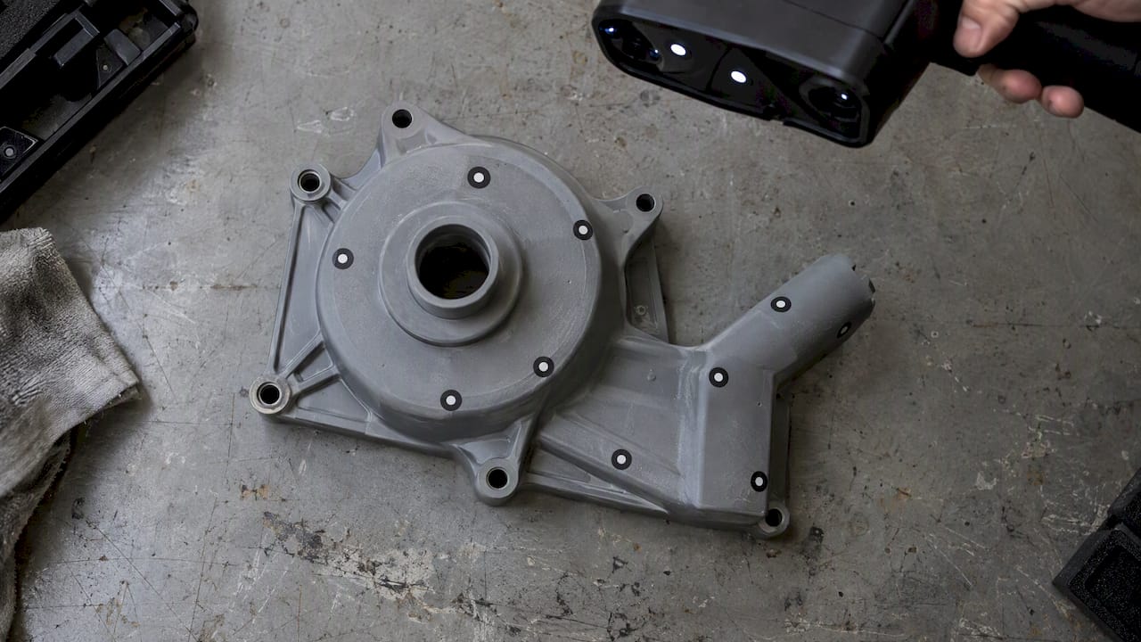Tracking markers placed across a plain mechanical housing